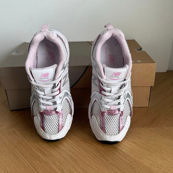New Balance 530 Metallic Pink/White Kids Sneakers - SZ 1 Y - Picture 8 of 11
